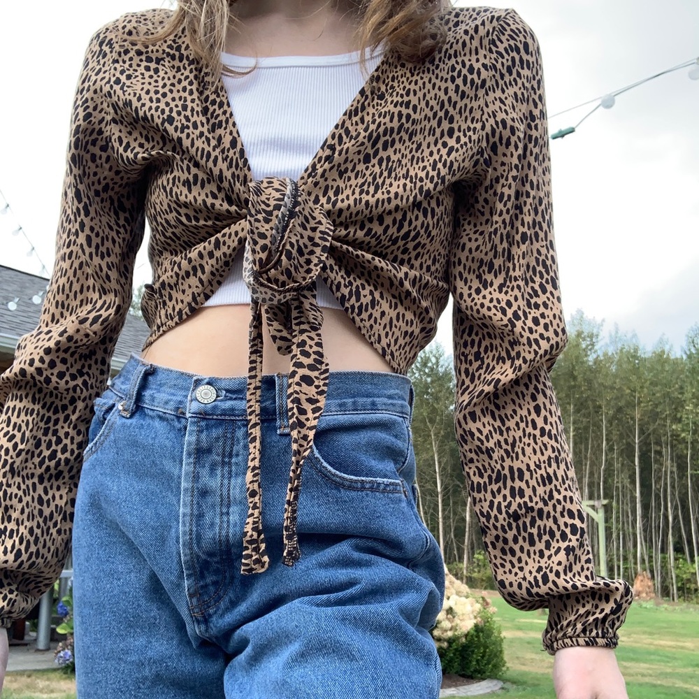 Brandy Melville cheetah top